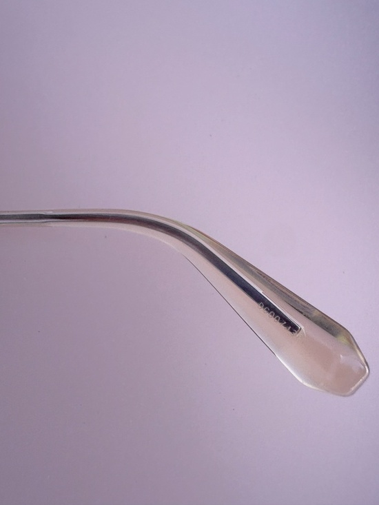 CHANEL 4241 metal pilot sunglasses in gold with mirrored lenses. main image 11